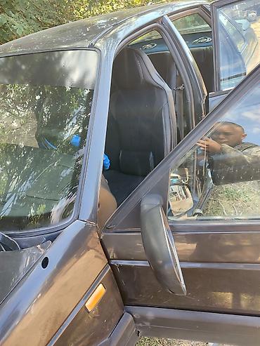 Volkswagen: Volkswagen Passat: 1988 г., 1.8 л, Механика, Бензин, Седан — 8