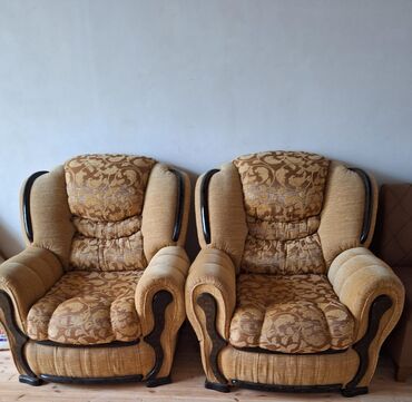 bazalı divan: İşlənmiş, Klassik divan, 2 kreslo, Divan, Bazalı, Açılan