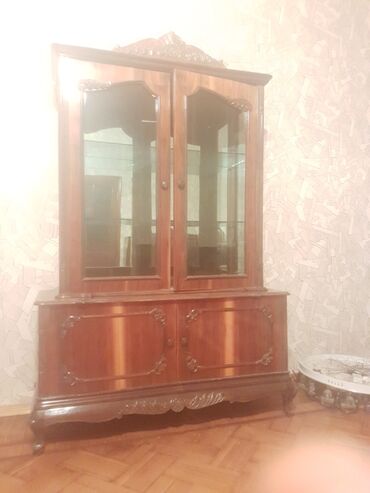 Açılan, 2 qapılı Düz dolab, Servant