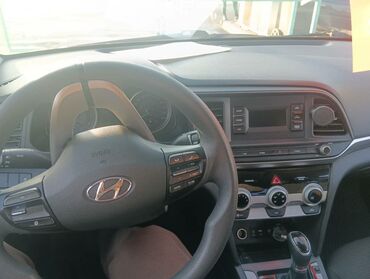 Hyundai: Hyundai Avante: 2019 г., 1.6 л, Автомат, Газ, Кроссовер