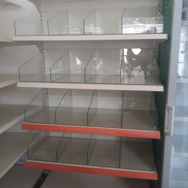 Mebellərin yığılması: Konfet və çərəz üçün vitrinlər sifarişlə hazırlanır — 10