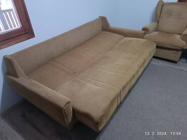 kreveti na sprat sa radnim stolom: Three-seat sofas, Textile, color - Beige, Used