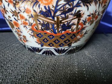 Ostali antikviteti: Kineska saksija 1950g+ rucno oslikana pa glazirana. Saksija pun na lalafo.rs — 7 Ostali antikviteti: Kineska saksija 1950g+ rucno oslikana pa glazirana. Saksija pun — 7