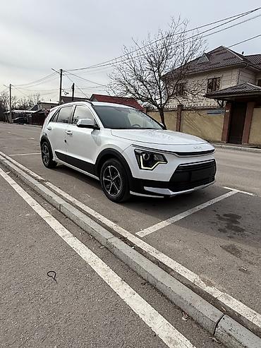 Kia: Kia Niro: 2022 г., 1.6 л, Автомат, Гибрид, Универсал — 1