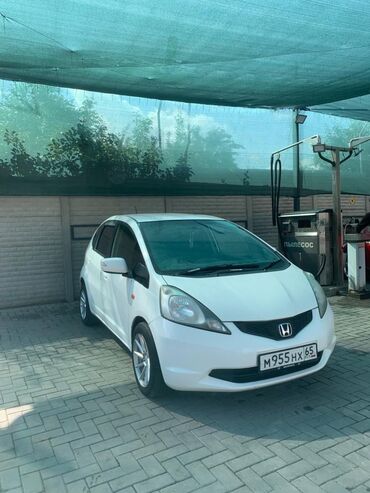 чехол на фит: Honda Fit: 2008 г., 1.3 л, Автомат, Бензин