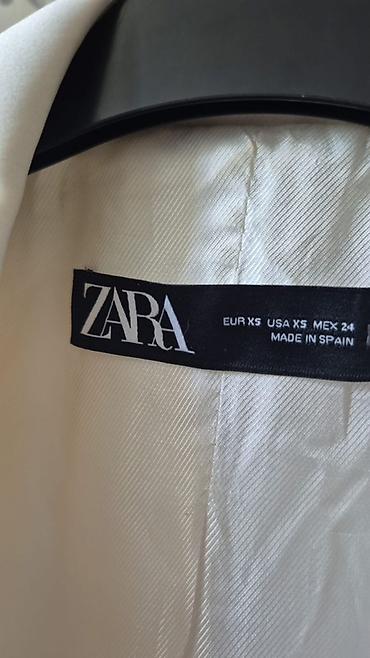 Qadın geyimləri: ZARA qadın blezeri – ağ rəng - Ölçü: XS (EUR XS / USA XS / MEX 24) - — 1