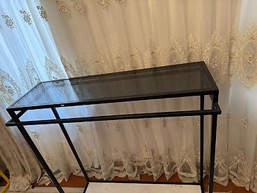 Stend vitrinləri: Hərəsindən 2 ədəd var. 150 m alınıb. Biri 60 m satılır. Tək tək almaq — 11