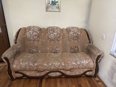 islenmis divan kreslolar: Di̇van-kravat, İşlənmiş, Açılan, Bazasız, Parça, Çatdırılma yoxdur