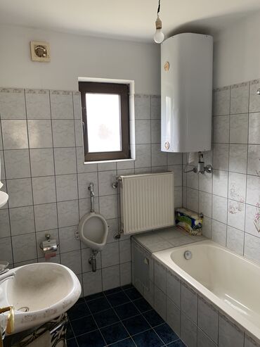 Kuće na prodaju: Na prodaju kuća (220m2) sa pomoćnim objektom (56m2) na placu 4,6 ari — 19