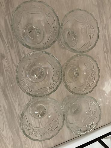 Наборы посуды: Набор посуды для чаепития и десертов б/у Состав: - 5 белые — 8