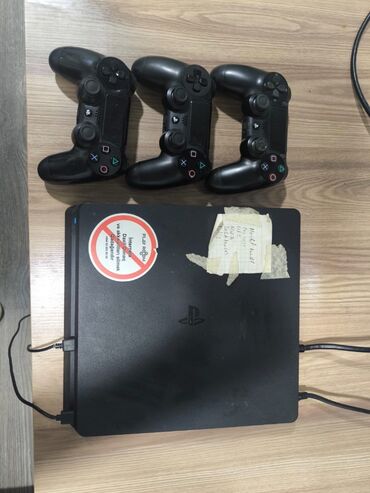 PS2 & PS1 (Sony PlayStation 2 & 1): Ps 4 3 orjinal pultu ile birlikde satilir tam islek vezyetdedi