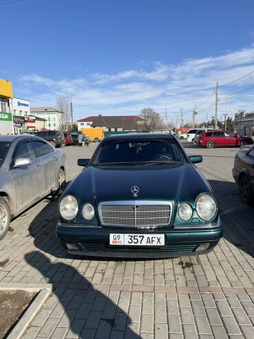 Mercedes-Benz: Mercedes-Benz E-Class: 1998 г., 2.4 л, Механика, Бензин, Седан