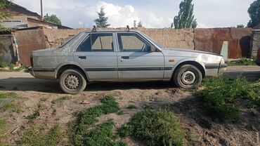 Mazda: Mazda 626: 1985 г., 1.5 л, Механика, Бензин, Седан