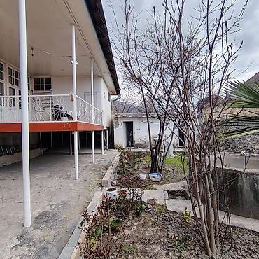 Həyət evi alıram: Satılır: həyət evi - Geniş həyətli, bir mərtəbəli ev. Evin önündə — 3