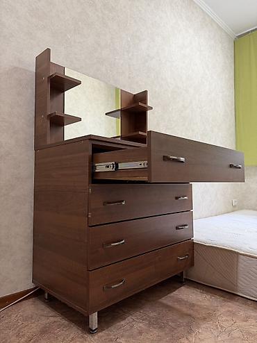 Комод для одежды, Б/у, С зеркалом, ЛДСП, цвет - Коричневый, Самовывоз