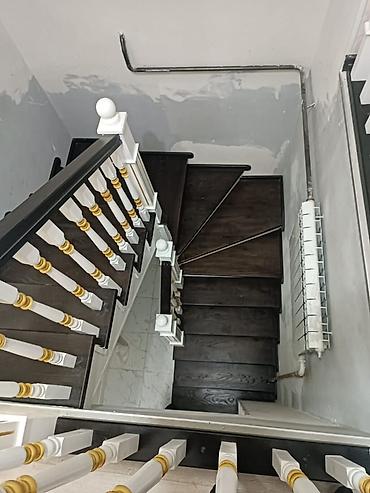 Деревянные лестницы: Деревянная лестница Для дома, Вид дерева: Грецский орех, Форма лестницы: Много-маршевая, Стиль: Классический — 3