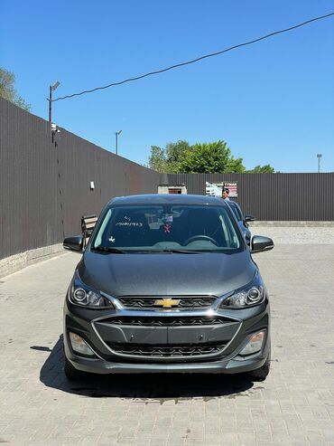 продаю шевролет: Chevrolet Spark: 2021 г., 1 л, Автомат, Бензин, Хетчбек