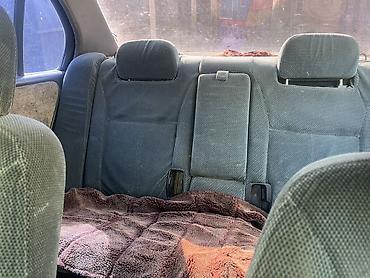 эшик машина: Nissan Primera: 1993 г., 1.6 л, Кол менен иштөөчү, Бензин, Седан — 5