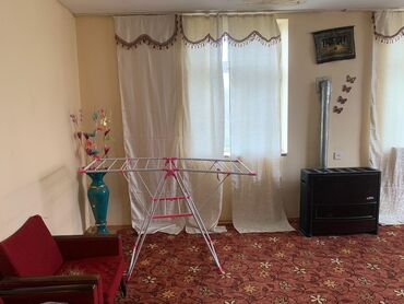 Həyət evləri və villaların satışı: Qaz, isiq, su vif her bir səraiti var Senedler tam qaydasındadı senede — 9