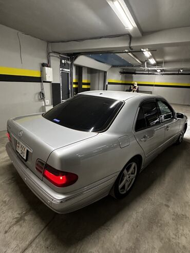 Mercedes-Benz: Mercedes-Benz E-Class: 2000 г., 2.6 л, Автомат, Бензин, Седан — 4