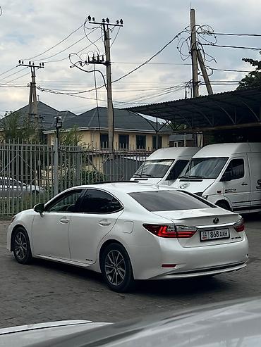 lexus es 300h 2018: Lexus ES: 2018 г., 2.5 л, Автомат, Гибрид, Седан — 4