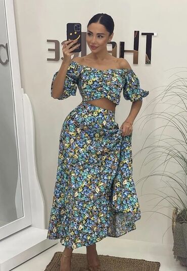 kiraye donlar instagram: Повседневное платье, Миди, L (EU 40)