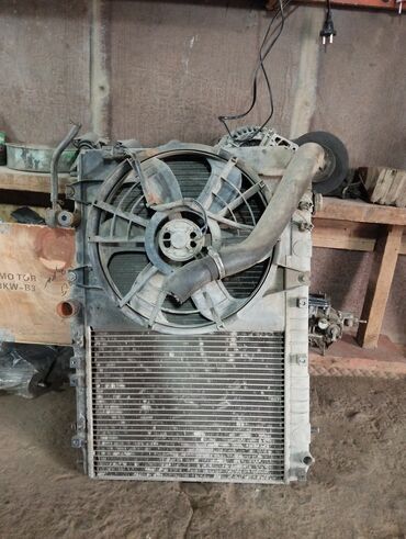 УАЗ: Avtomobil soyutma sistemi komplekti - Radiator (alüminium lamelli