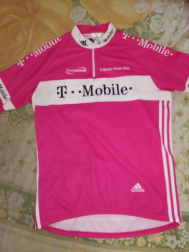 futbolçu forması: Orginal Adidas firmasının velosiped köynəyi. T-Mobile Made in İtaliya