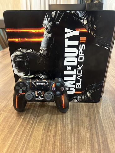 playstation pult: Ps4 slim+orginal pult+kabellər. Konsol mükəmməl vəziyyətdədir.Bütün