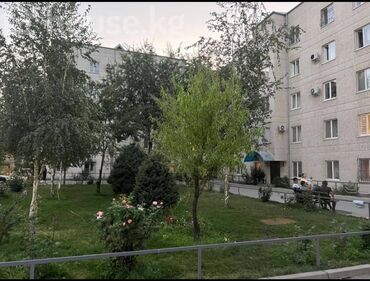 однокомнатная квартира джал в Кыргызстан | Продажа квартир: 3 комнаты, 105 м², Индивидуалка, 3 этаж, Старый ремонт, Центральное отопление