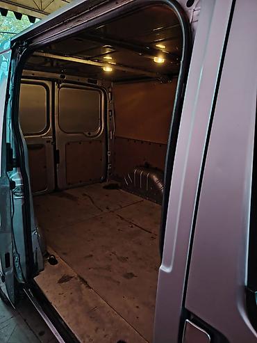 Yük maşınları: Ford Transit yük furgonu - Korpus: qapalı panel furgon, ikitaylı arxa — 3