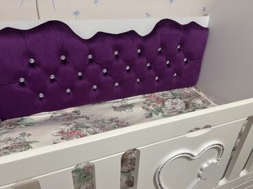 Beşiklər: Oğlan və qız üçün, Dördbucaq, Beşik, Dəstsiz, Matrassız, Yellənmə mexanizmsiz — 5