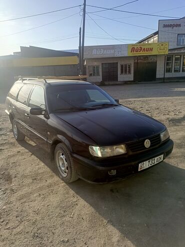 продажа авто в бишкеке срочно: Volkswagen Passat: 1995 г., 2 л, Механика, Бензин, Универсал
