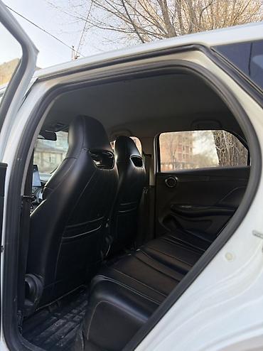 BYD: BYD E2: 2024 г., Электромобиль, Хэтчбэк — 9