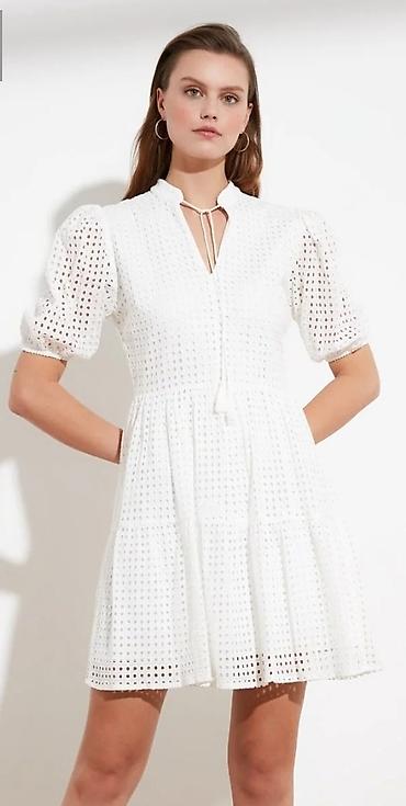 ag etek: Ağ rəngli broderiya (eyelet) detallar ilə mini don - Material — 2