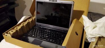 i3 4 cü nsil: İşlənmiş Toshiba, 14 ", Intel Core i3, 256 GB, Ünvandan götürmə