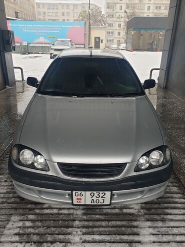 Toyota: Toyota Avensis: 1999 г., 1.8 л, Механика, Бензин, Седан