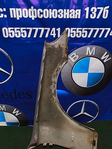 пл: Крыло Переднее левое Mercedes-Benz, 2004 г., Б/у, Оригинал — 2