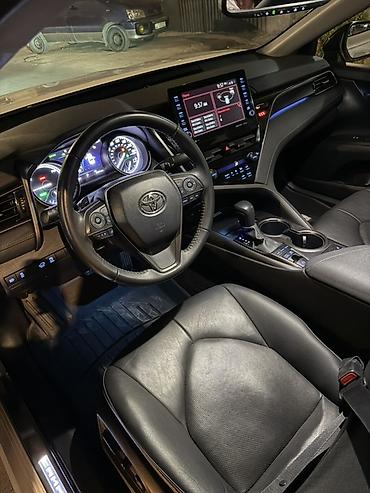 камри 75 2022: Toyota Camry: 2022 г., 2.5 л, Автомат, Гибрид, Седан — 10