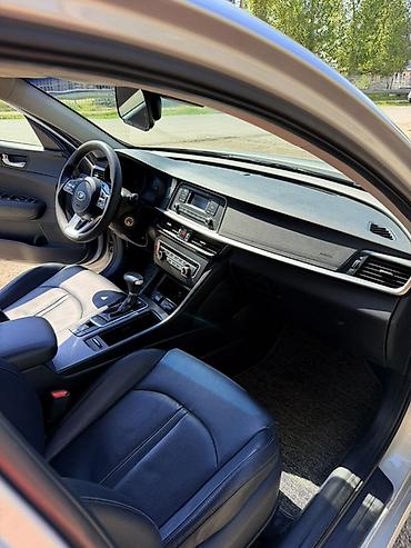 салон машина: Kia K5: 2021 г., 2 л, Автомат, Газ, Седан — 2