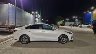 расрочкага машина берилет: Kia K3: 2019 г., 1.6 л, Вариатор, Бензин, Седан