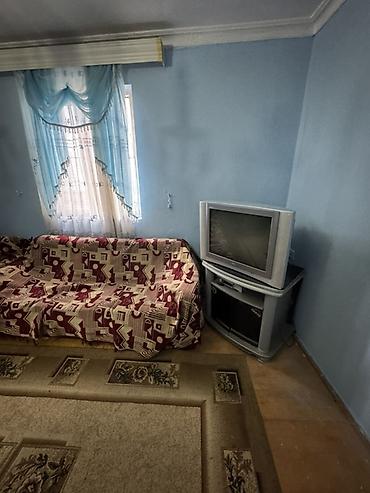 Uzunmüddətli kirayə evlər: Bileceride abide ve ag saraya yaxin heyet evi kiraye verilir. Evde her — 10