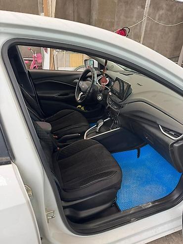 Продажа авто: Chevrolet Onix: 2020 г., 1 л, Автомат, Бензин, Седан — 3