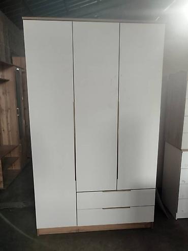 silver kitchen: Кухонные уголки с обеденными столами Комплектация: - Угловой — 7
