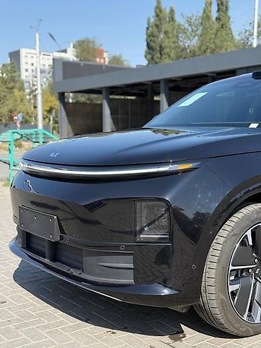 Lixiang: Lixiang L6: 2025 г., Вариатор, Гибрид, Кроссовер — 8