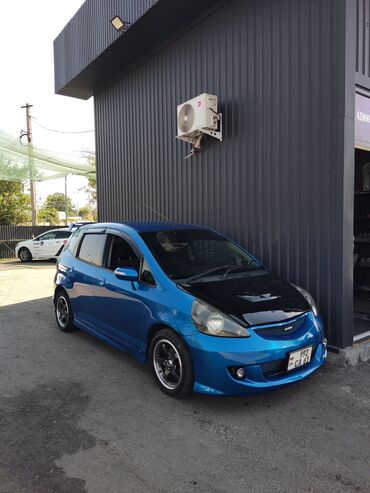Honda: Honda Fit: 2004 г., 1.5 л, Вариатор, Бензин, Хэтчбэк