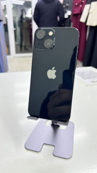 Apple iPhone: IPhone 13 mini, Б/у, 128 ГБ, Midnight, Защитное стекло, Чехол, Кабель, 78 %