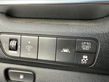 Hyundai: Hyundai Avante: 2021 г., 1.6 л, Автомат, Газ, Седан — 5