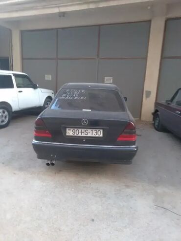 mercedes tap az: Mercedes-Benz 220: 2.2 l | 1995 il Sedan