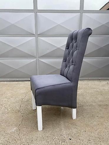 Stilske stolice: Tapacirane trpezarijske stolice sa visokim naslonom - Dizajn — 4